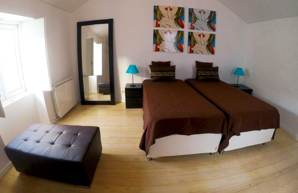 Triplex With Garage - Praca Das Flores Lisboa Habitación foto